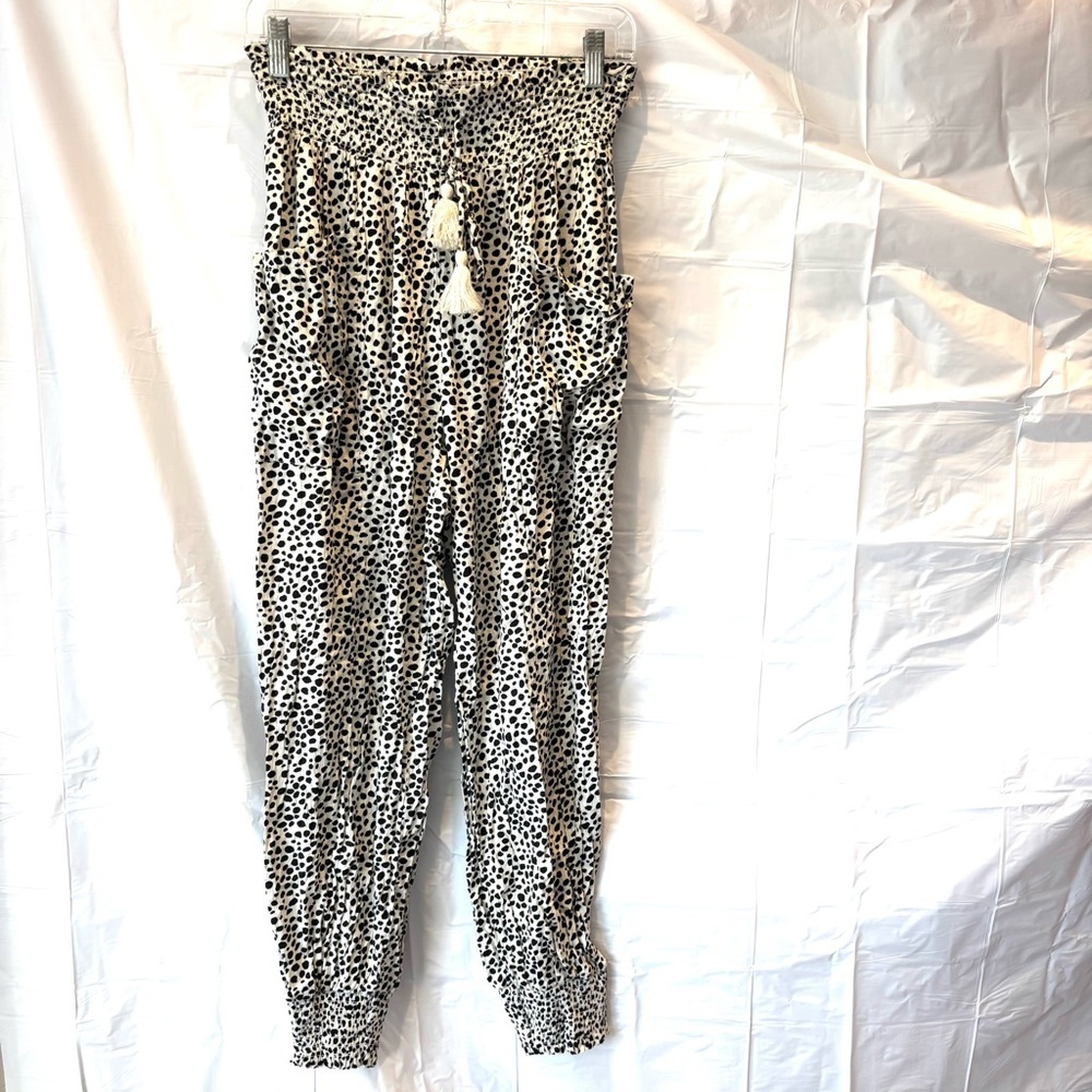 NWOT Aerie leopard print jogger pants tassel SZ M.